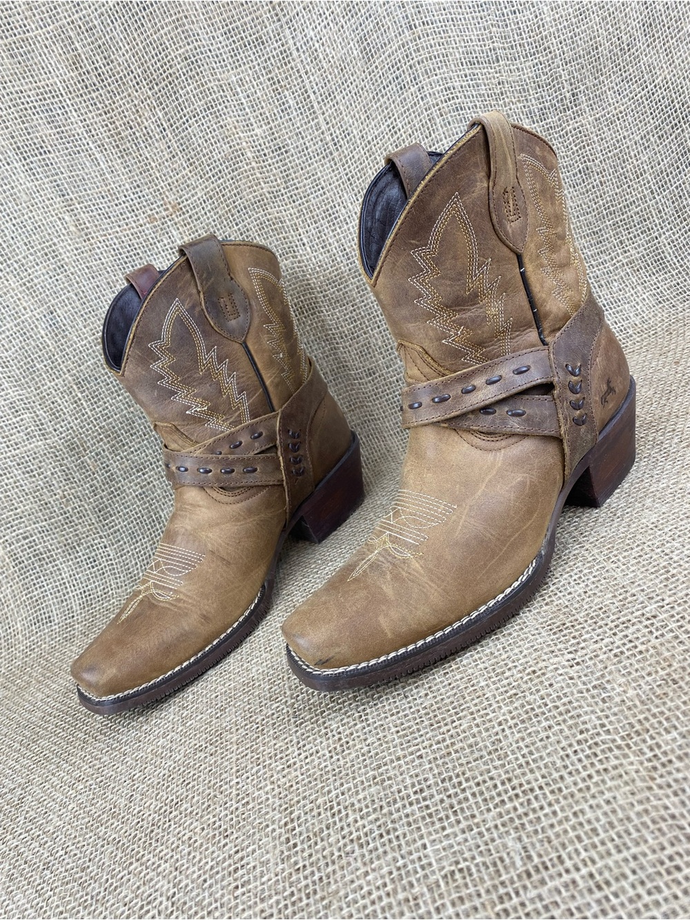 Women’s Cowboy Boots Harness Leather Beige Square Toe Western Pecos Bill Sz 8.5